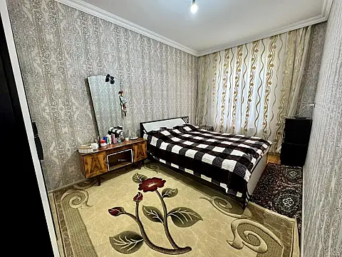 Satılır 7 otaqlı həyət evi 200 m²