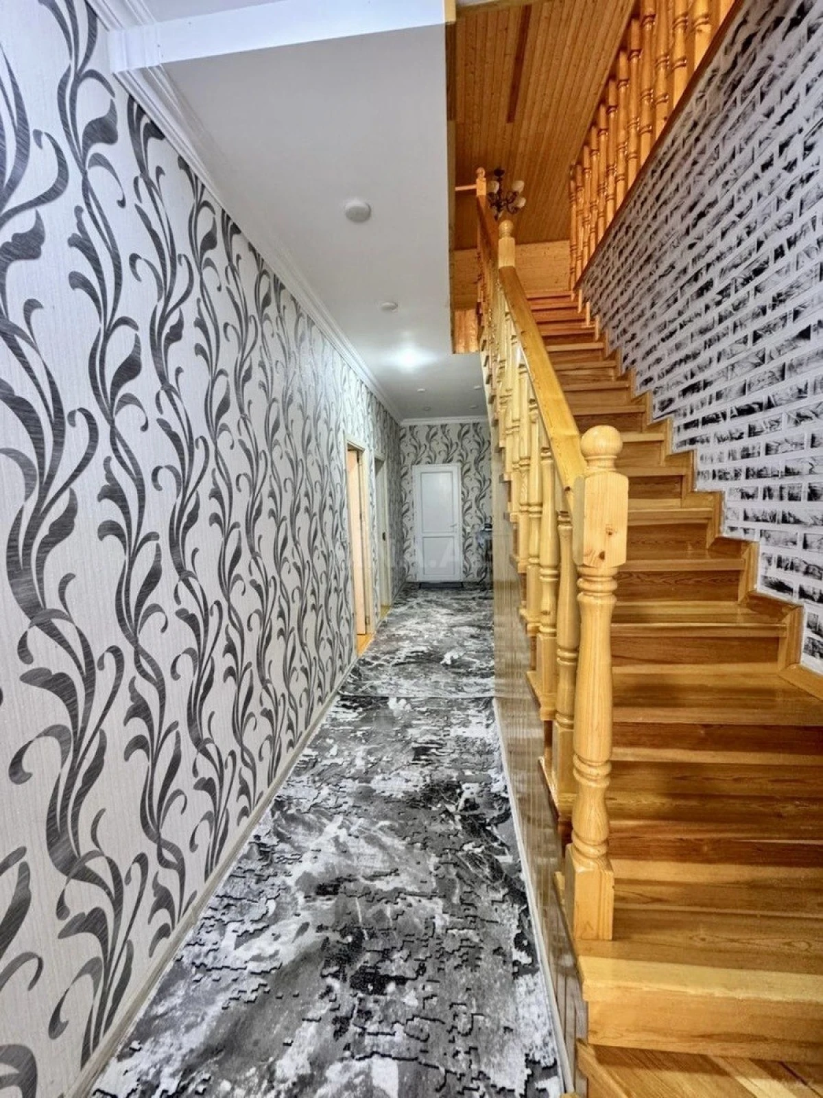 Satılır 7 otaqlı həyət evi 200 m²