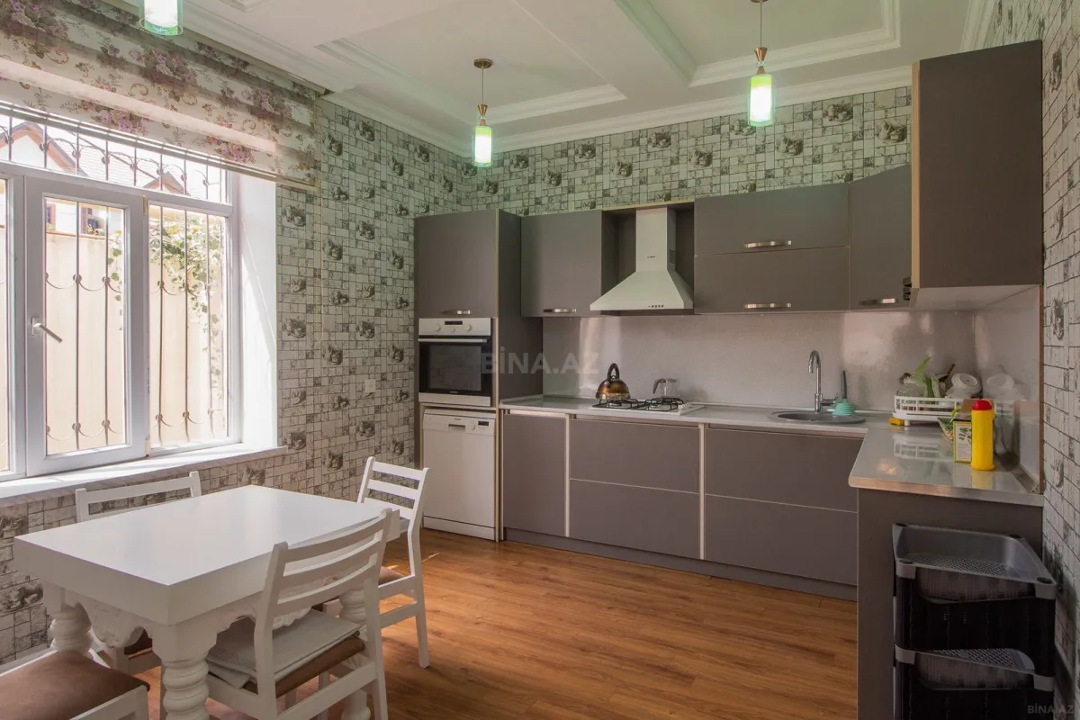 Satılır 5 otaqlı həyət evi 171.4 m²