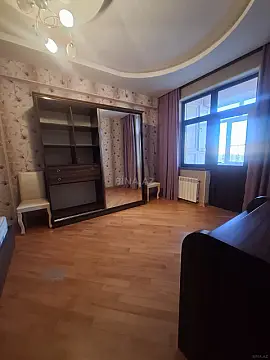 Satılır 2 otaqlı mənzil 85 m²