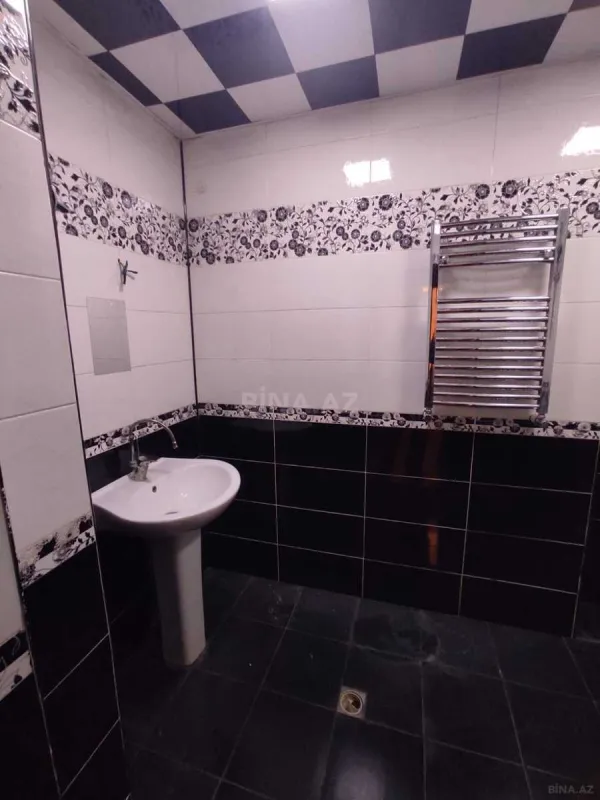 Satılır 2 otaqlı mənzil 85 m²