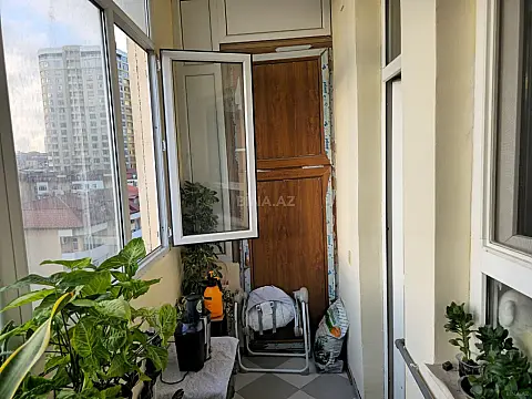 Satılır 3 otaqlı mənzil 129 m²