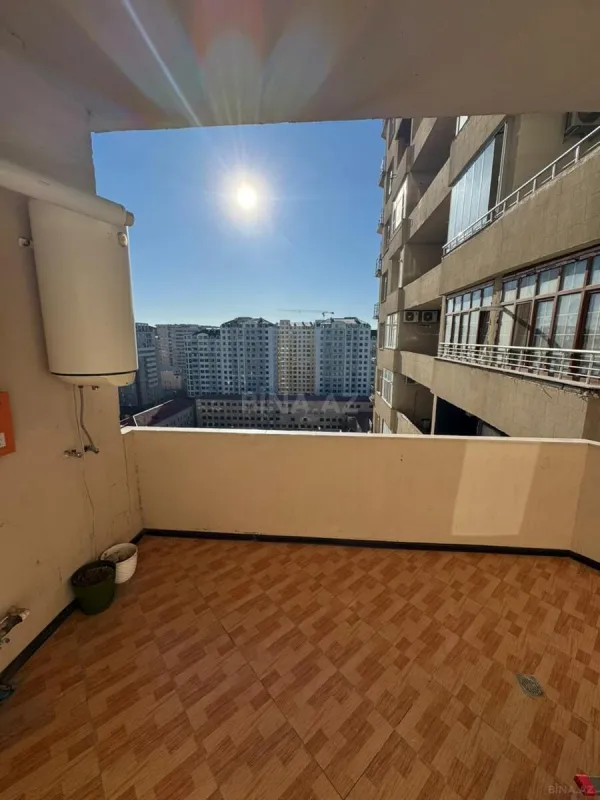 Kirayə verilir 3 otaqlı mənzil 150 m²