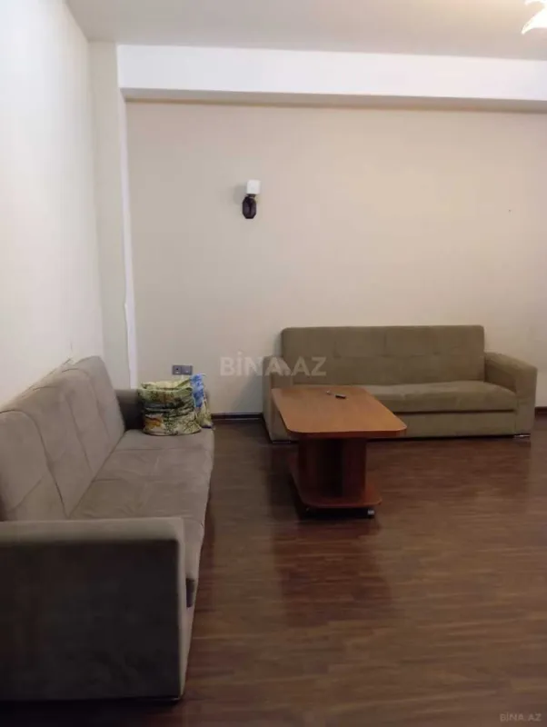 Kirayə verilir 2 otaqlı mənzil 90 m²
