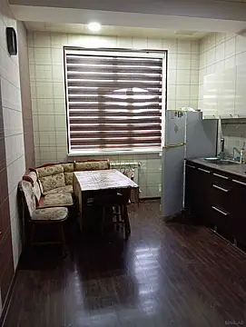 Kirayə verilir 2 otaqlı mənzil 90 m²