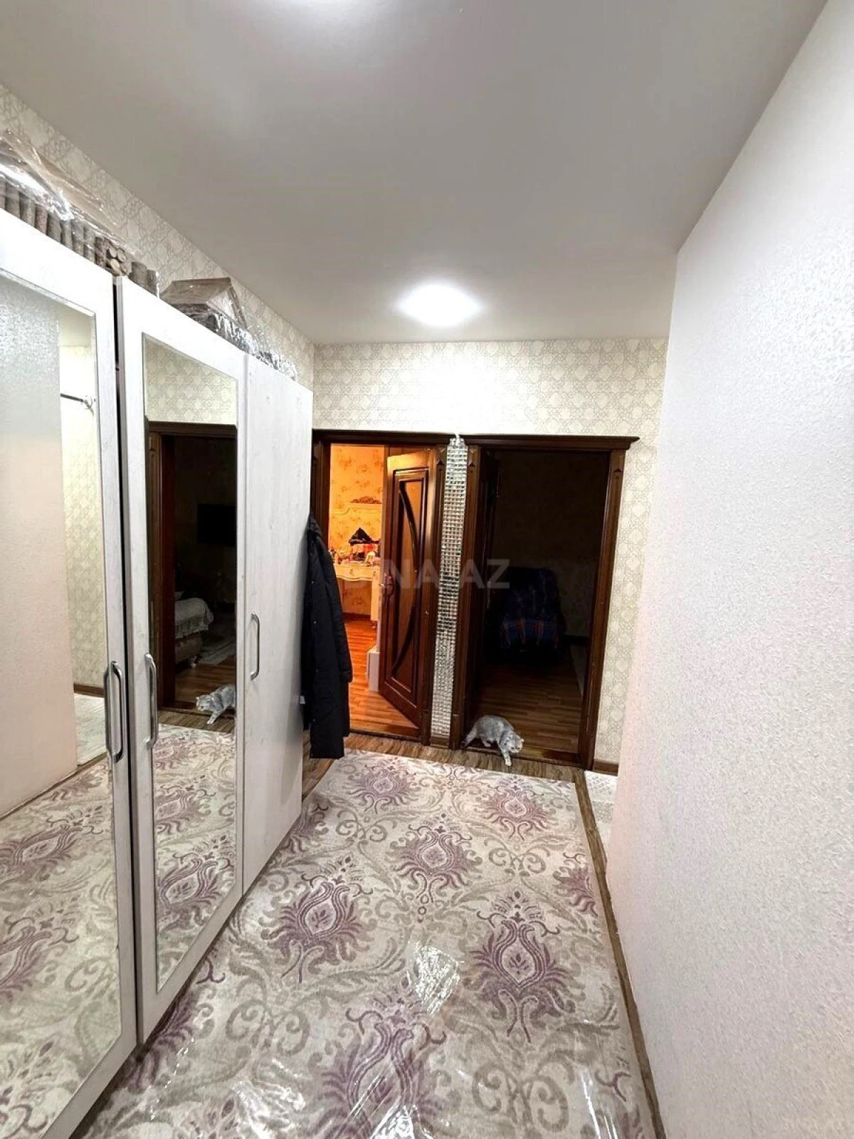 Satılır 4 otaqlı mənzil 100 m²