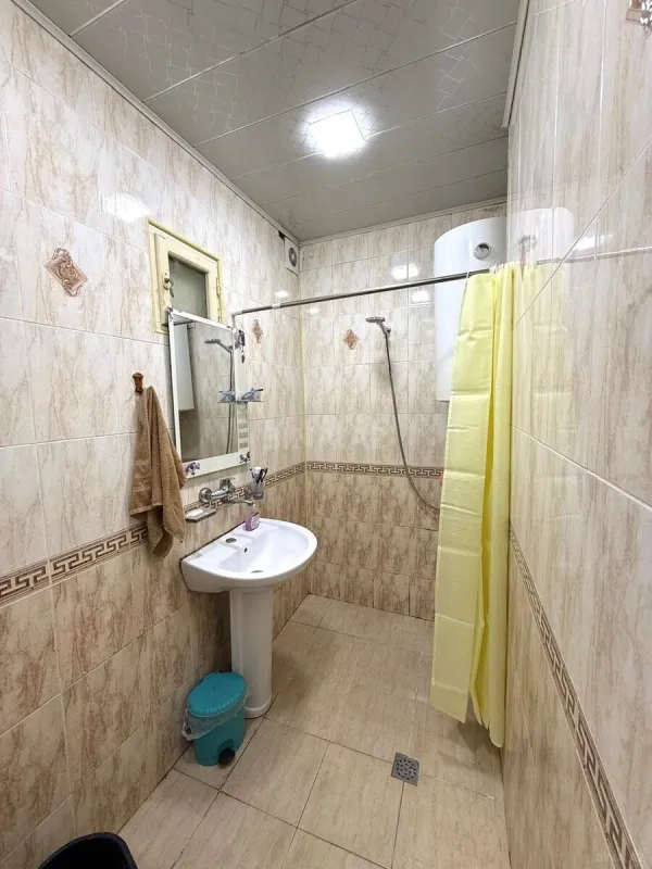 Satılır 4 otaqlı mənzil 100 m²