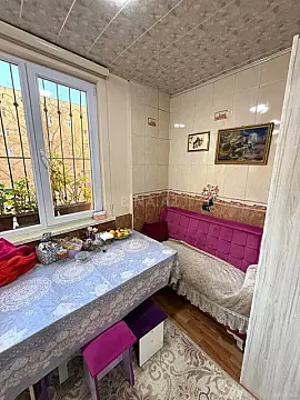 Satılır 4 otaqlı mənzil 100 m²