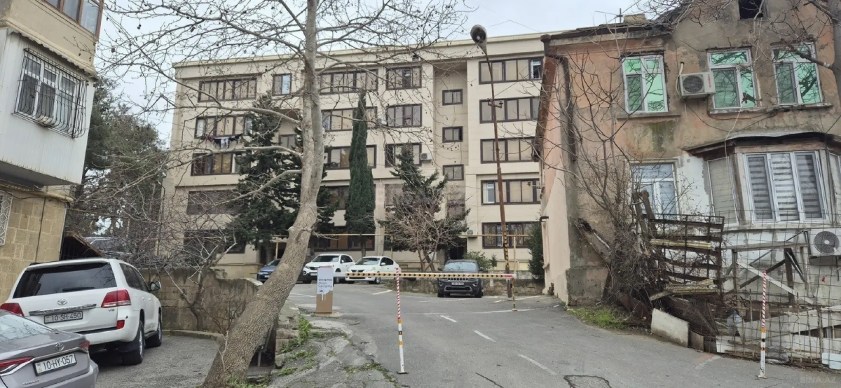 Satılır 3 otaqlı mənzil 103 m²