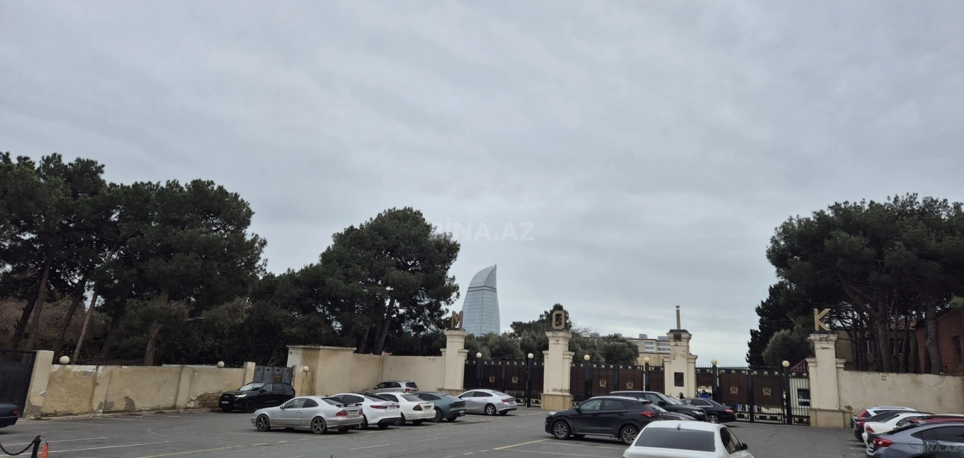 Satılır 3 otaqlı mənzil 103 m²