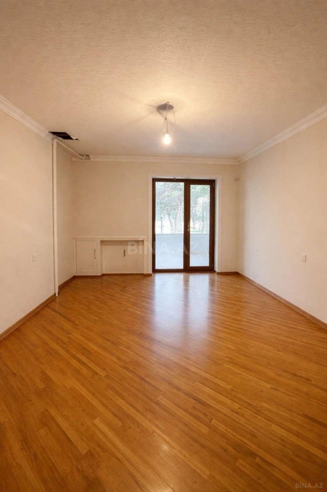 Satılır 3 otaqlı mənzil 103 m²