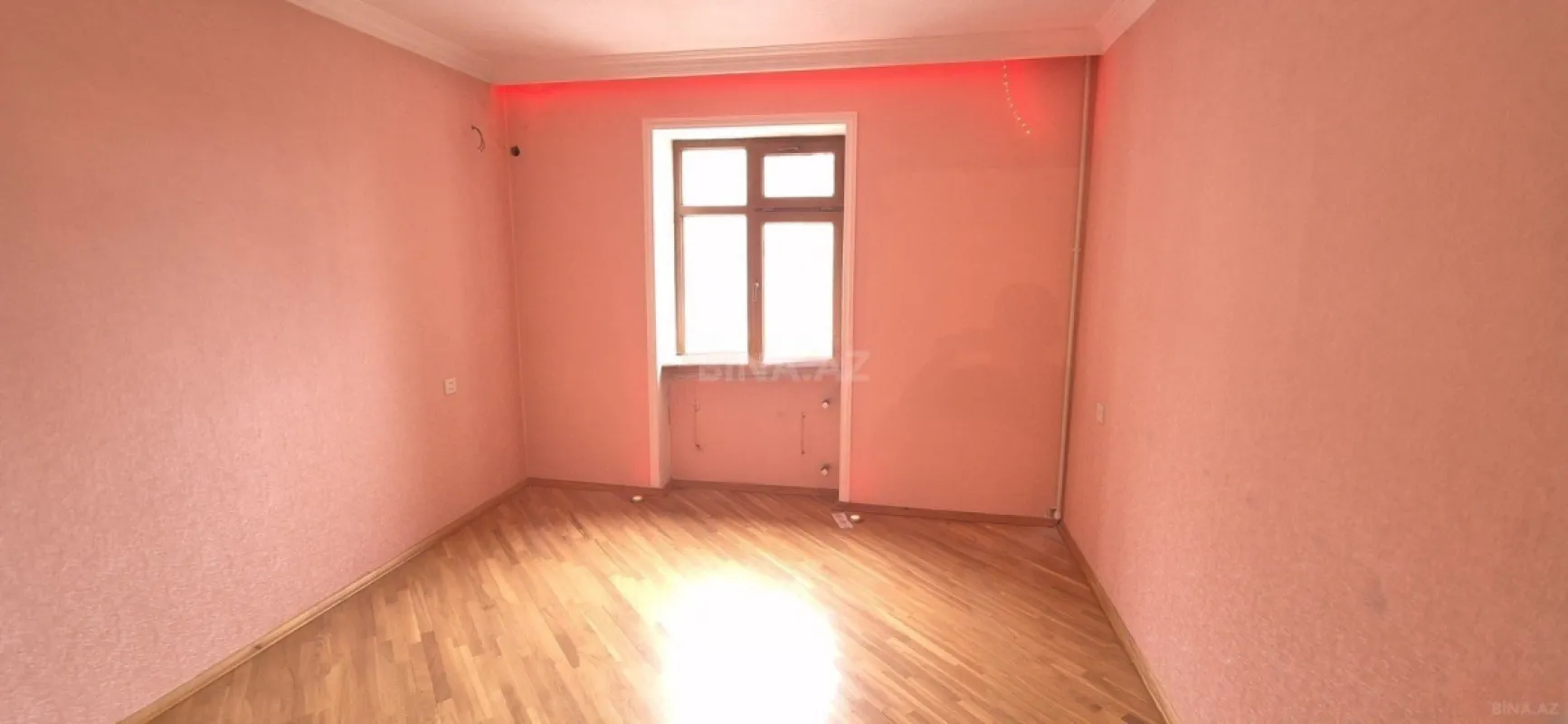 Satılır 3 otaqlı mənzil 103 m²