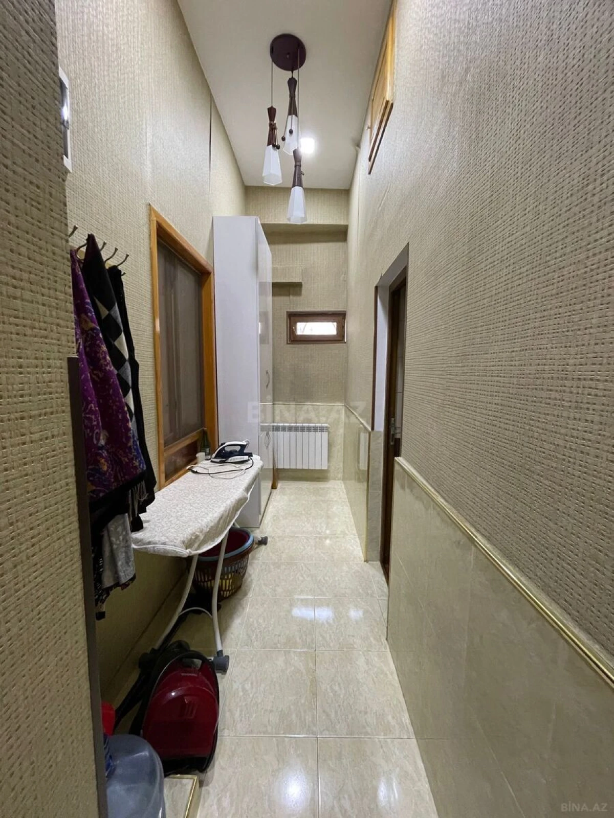 Satılır 6 otaqlı həyət evi 250 m²