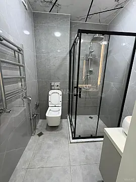 Kirayə verilir 2 otaqlı mənzil 58 m²