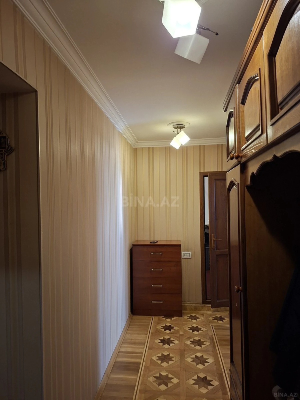 Satılır 3 otaqlı mənzil 85 m²