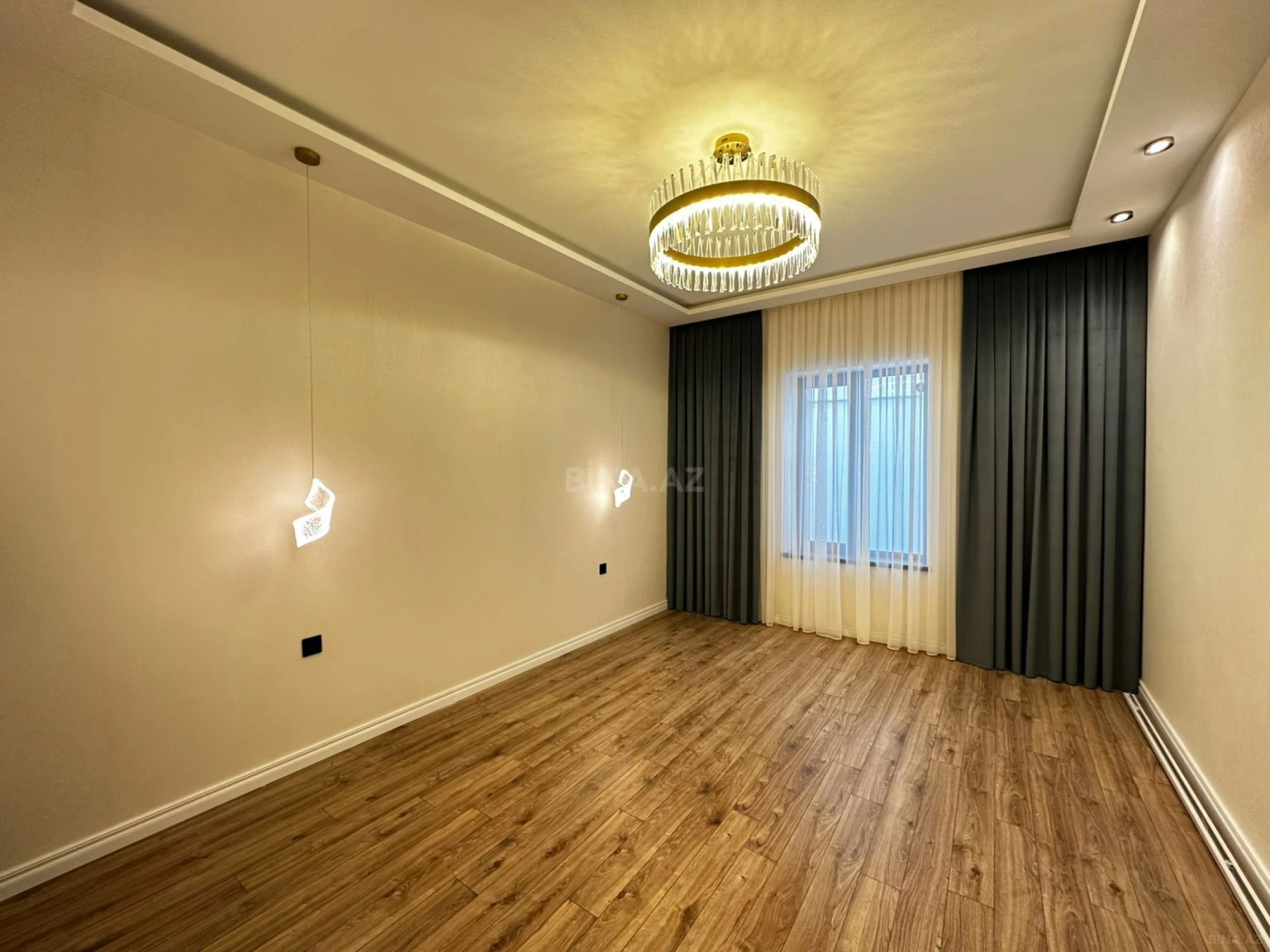 Satılır 4 otaqlı həyət evi 140 m²