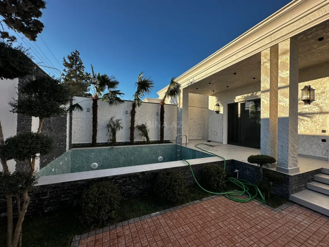 Satılır 4 otaqlı həyət evi 140 m²