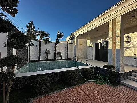 Satılır 4 otaqlı həyət evi 140 m²