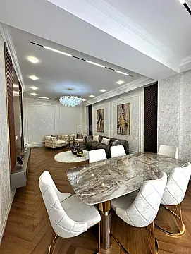 Satılır 4 otaqlı mənzil 160 m²