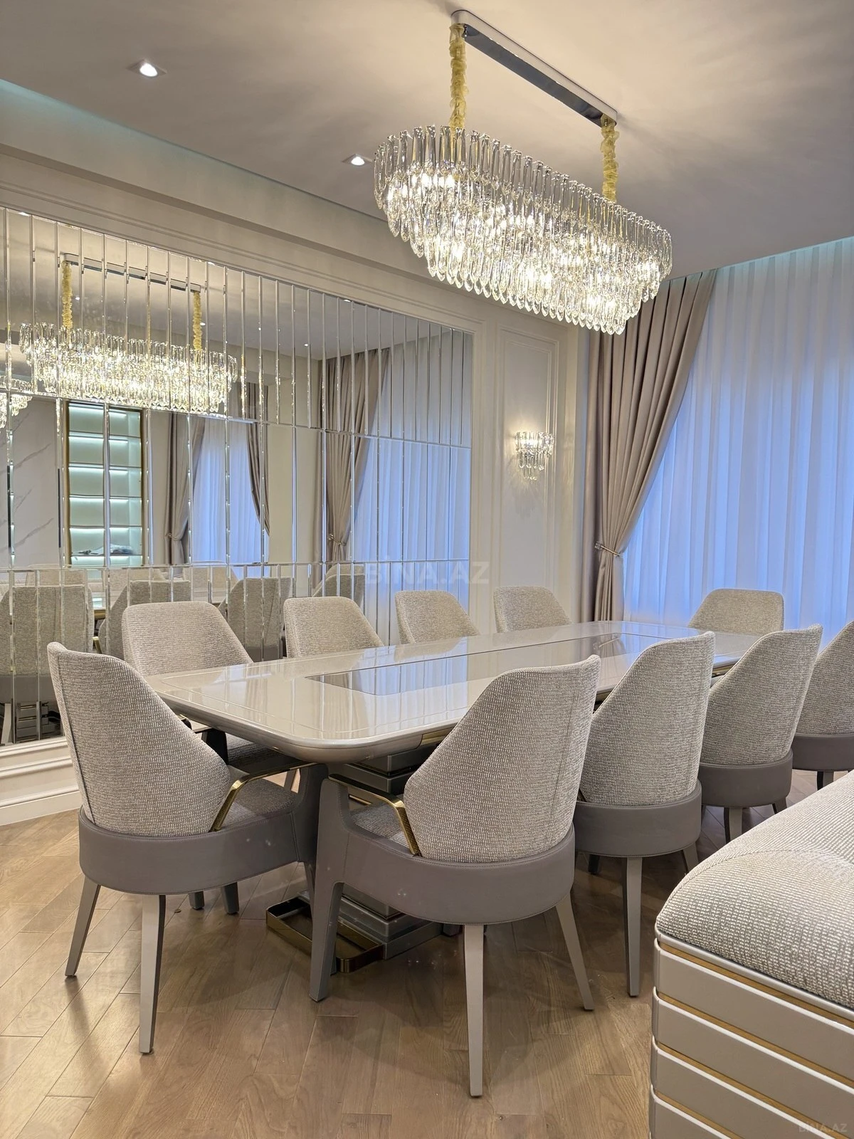 Kirayə verilir 3 otaqlı mənzil 145 m²