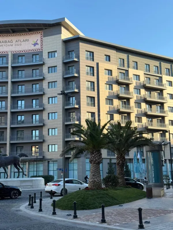 Kirayə verilir 3 otaqlı mənzil 145 m²