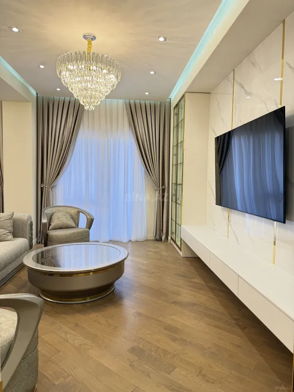 Kirayə verilir 3 otaqlı mənzil 145 m²