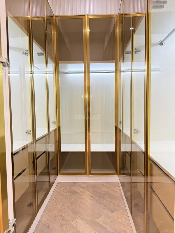 Kirayə verilir 3 otaqlı mənzil 145 m²