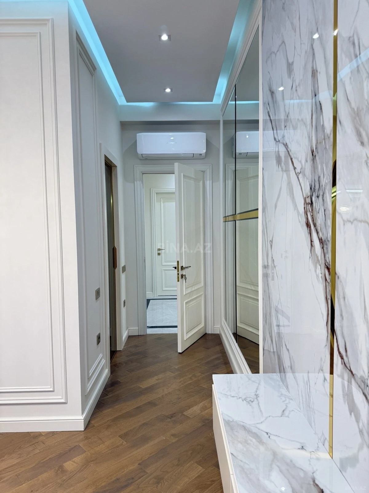 Kirayə verilir 3 otaqlı mənzil 145 m²