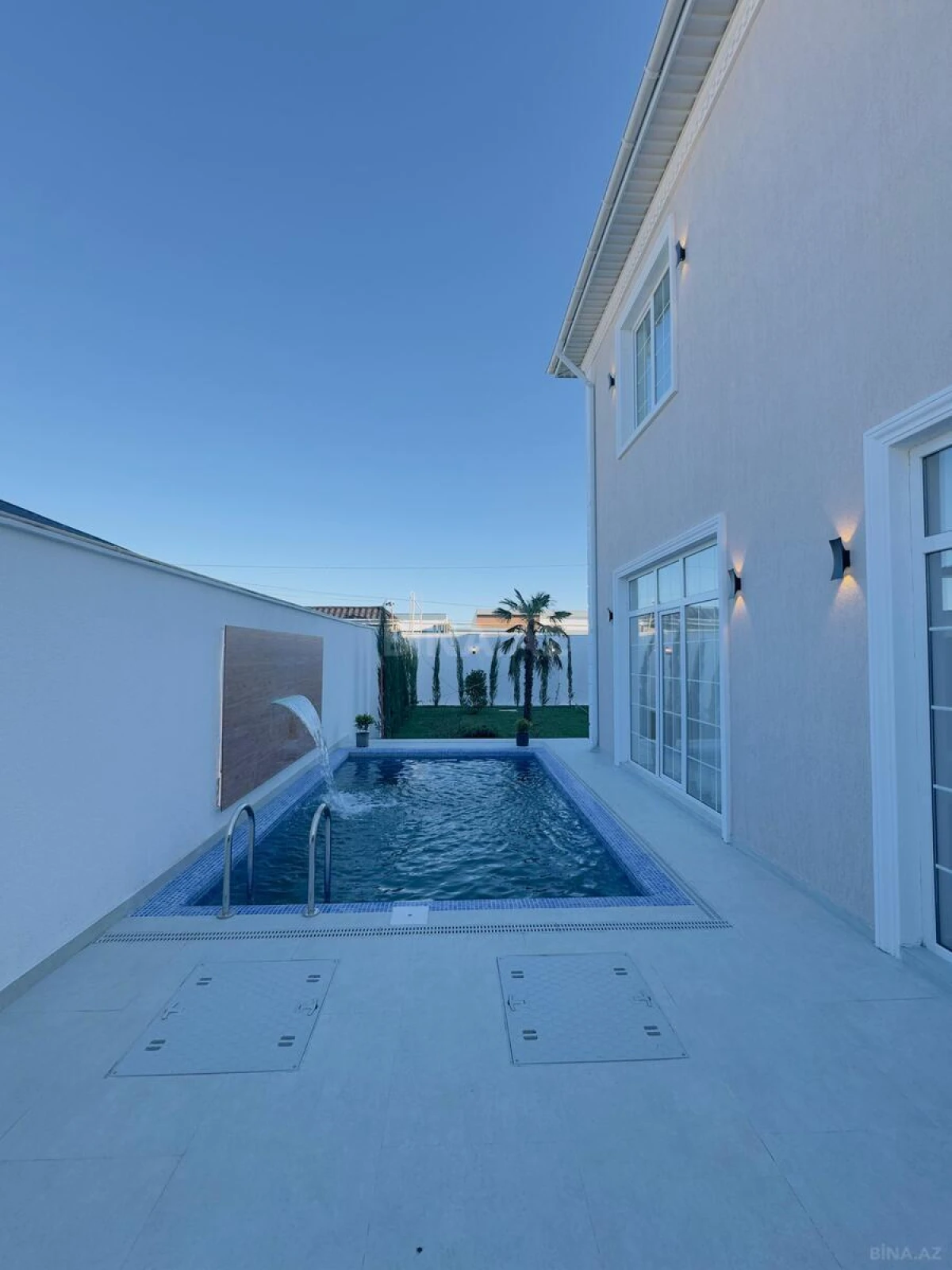 Satılır 4 otaqlı həyət evi 200 m²