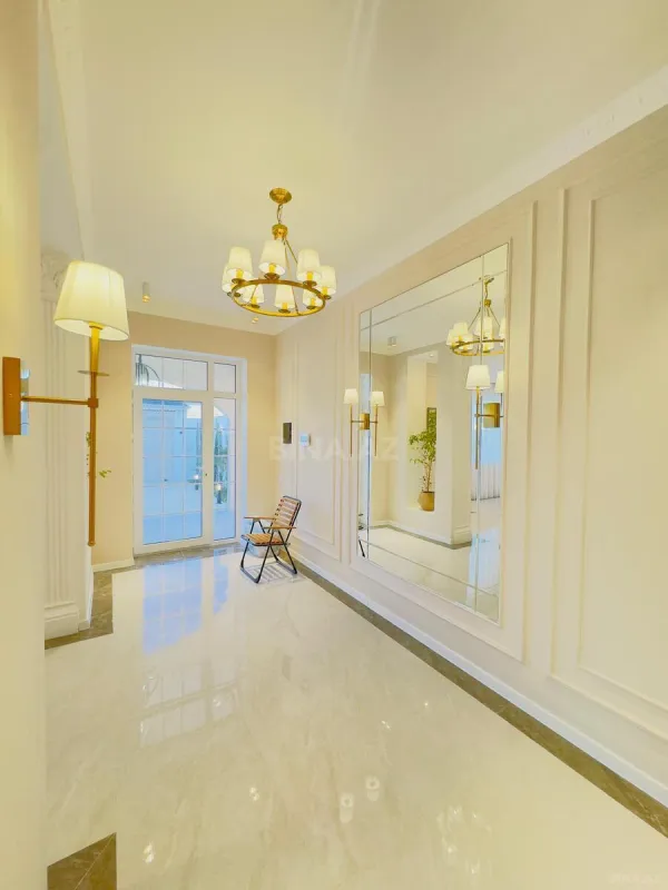 Satılır 4 otaqlı həyət evi 200 m²