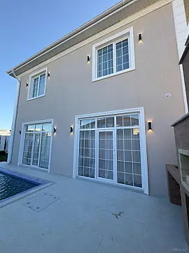 Satılır 4 otaqlı həyət evi 200 m²