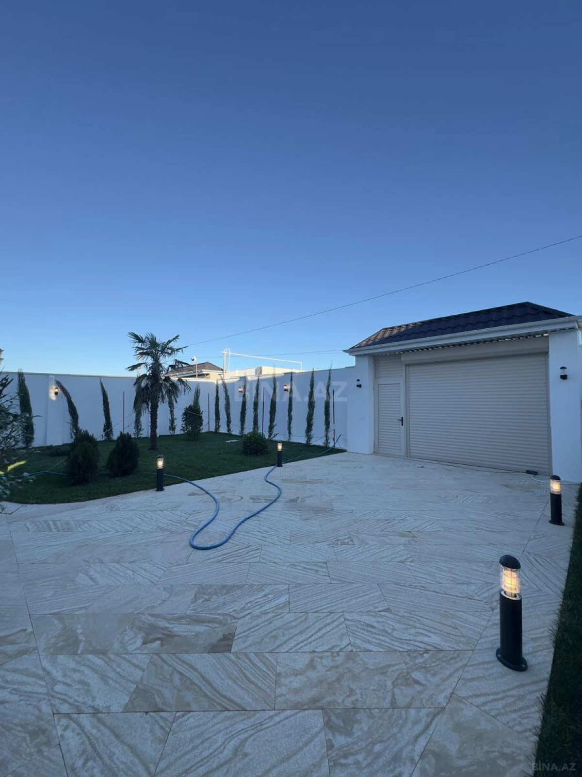 Satılır 4 otaqlı həyət evi 200 m²