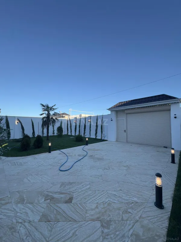 Satılır 4 otaqlı həyət evi 200 m²