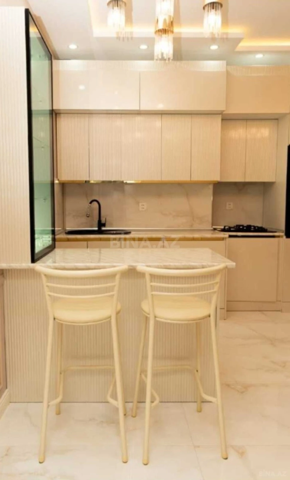 Kirayə verilir 2 otaqlı mənzil 60 m²