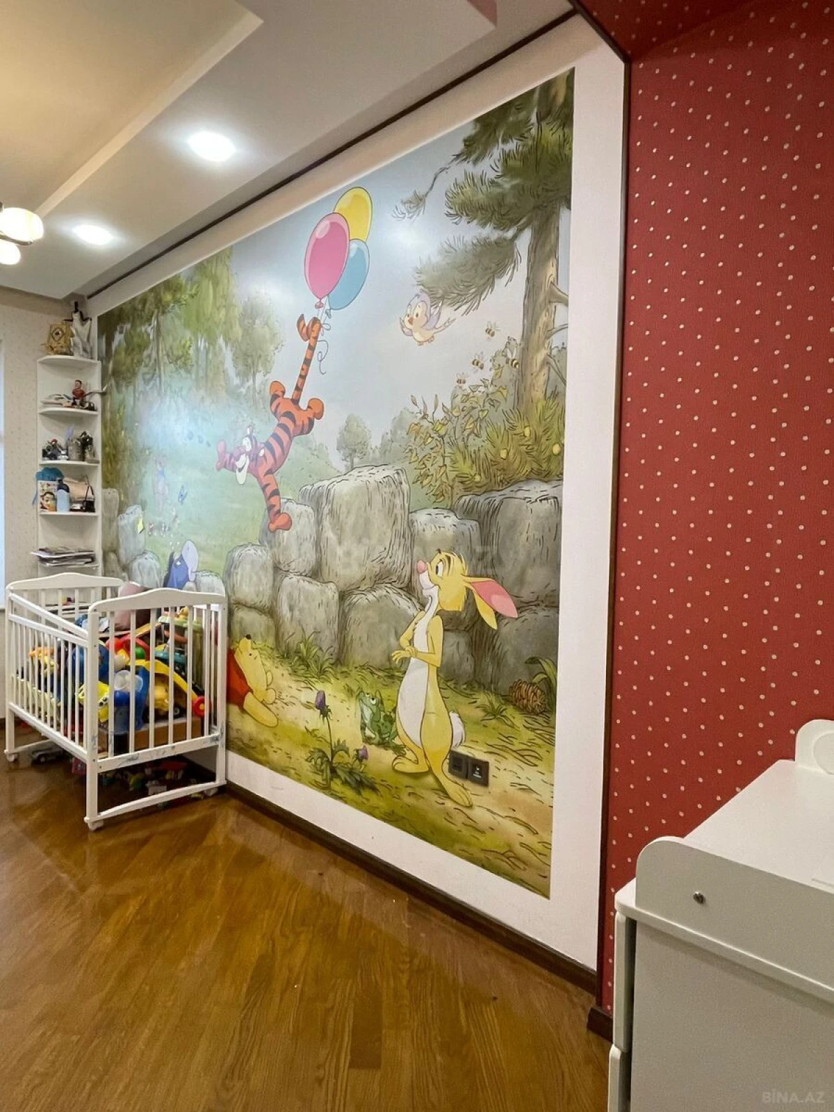 Satılır 3 otaqlı mənzil 124 m²