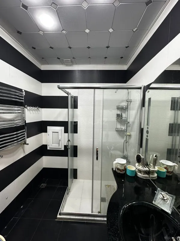 Satılır 3 otaqlı mənzil 124 m²