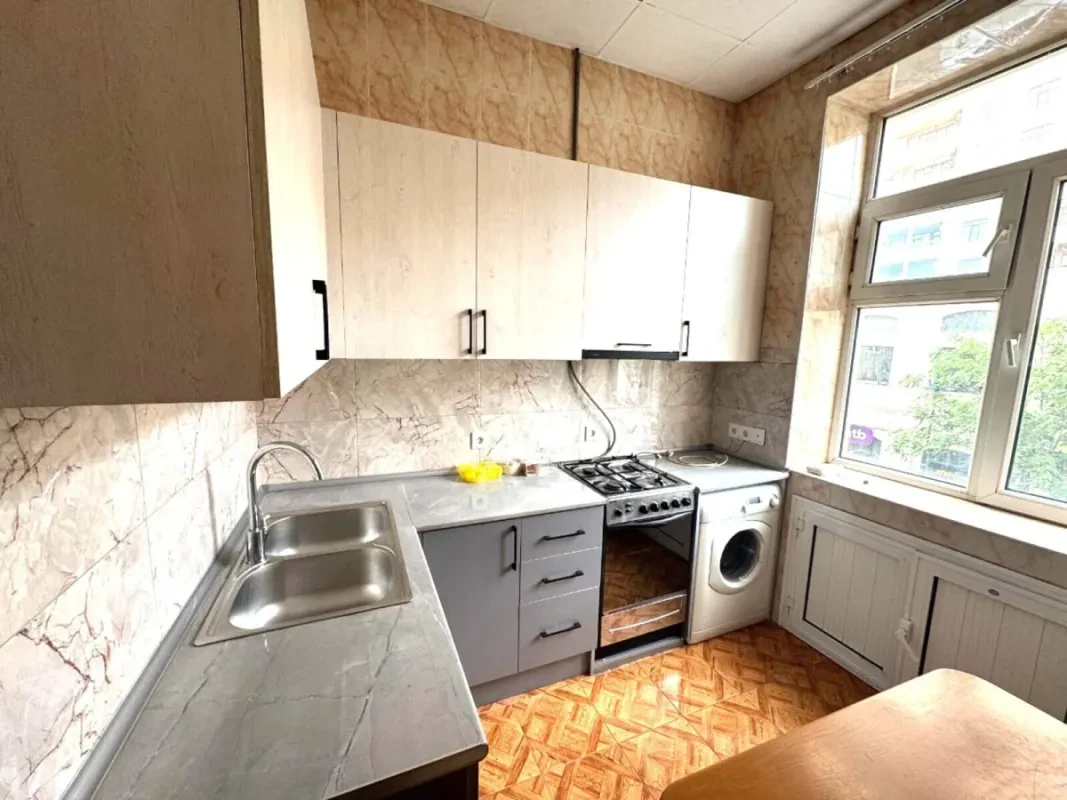 Kirayə verilir 3 otaqlı mənzil 72 m²