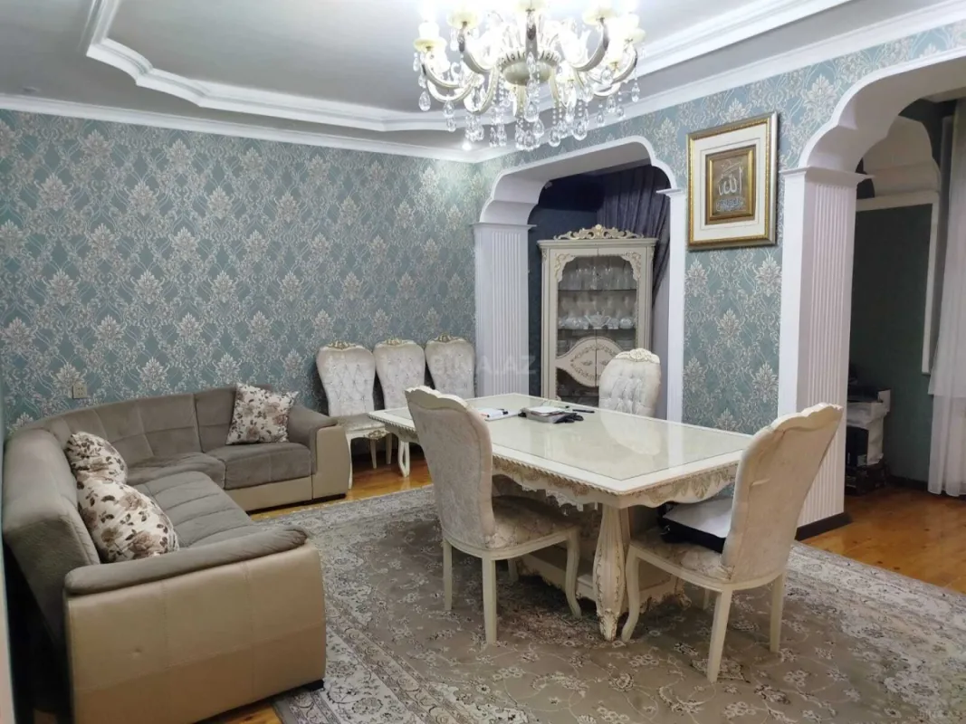 Satılır 3 otaqlı mənzil 117 m²