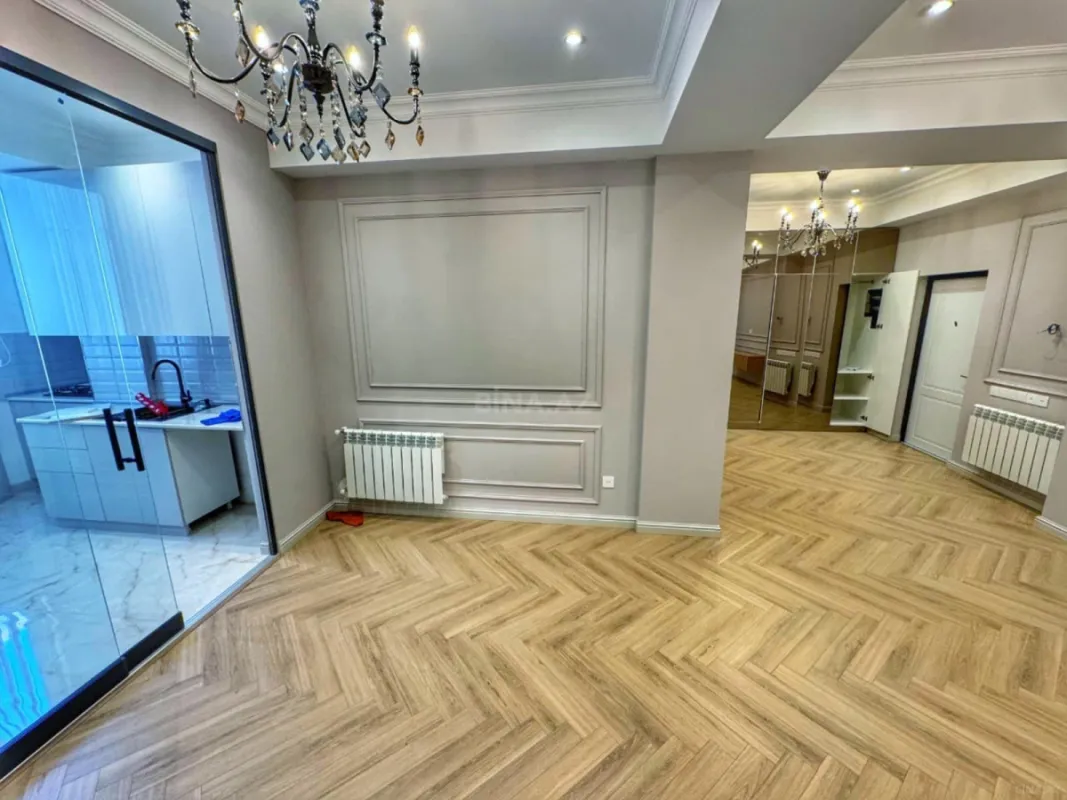 Satılır 3 otaqlı mənzil 103 m²