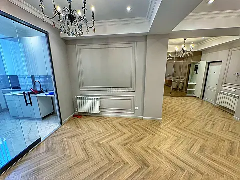 Satılır 3 otaqlı mənzil 103 m²