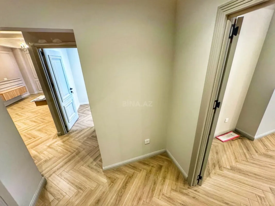 Satılır 3 otaqlı mənzil 103 m²