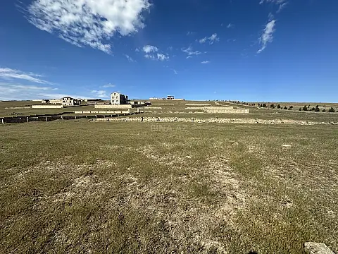 Satılır torpaq sahəsi 10 m²