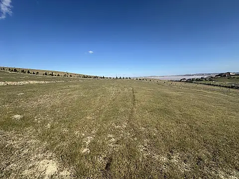 Satılır torpaq sahəsi 10 m²