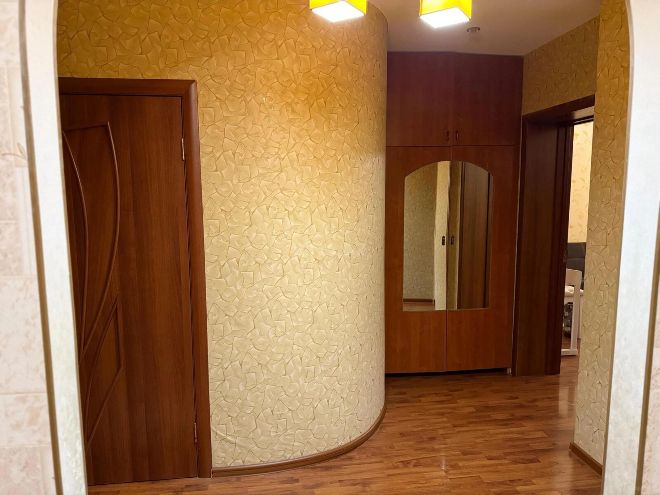 Satılır 2 otaqlı mənzil 64 m²