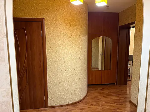 Satılır 2 otaqlı mənzil 64 m²