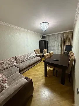 Kirayə verilir 3 otaqlı mənzil 80 m² — Bakı 3 otaq 80.00 m²