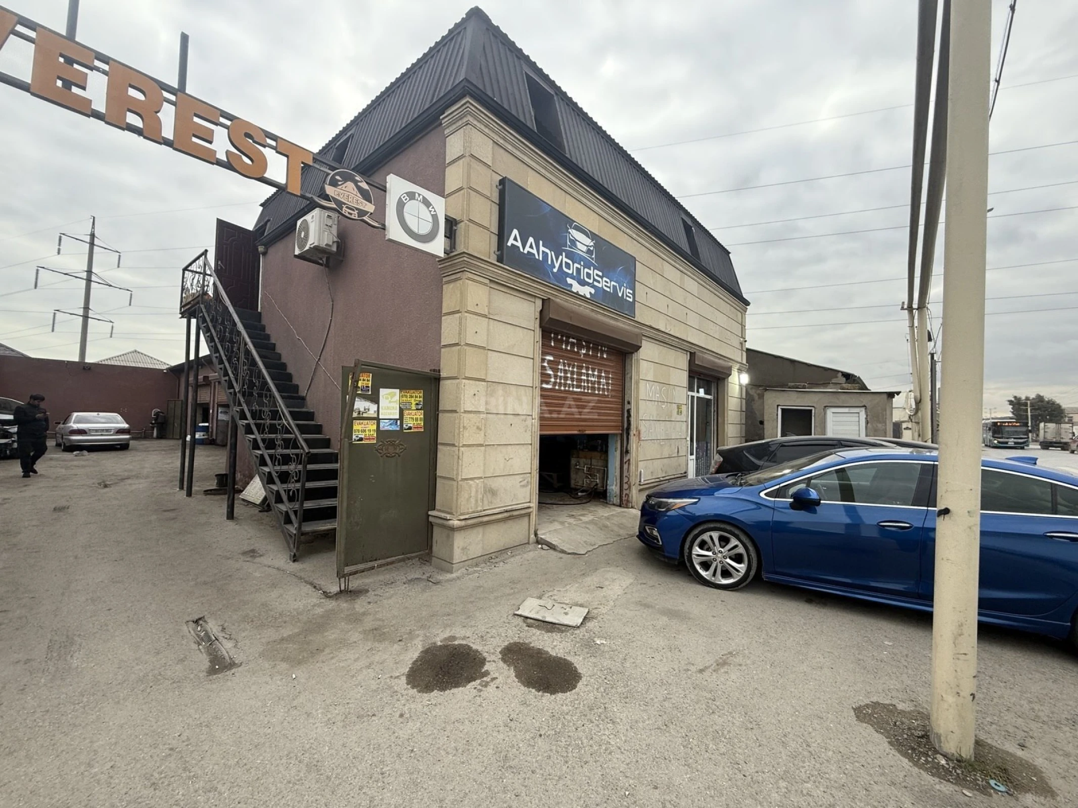 Satılır obyekt 500 m²