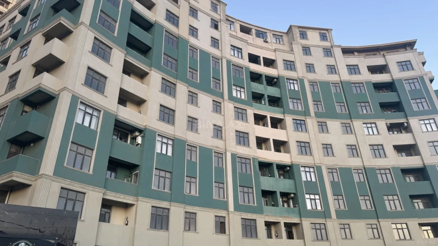 Satılır 2 otaqlı mənzil 77 m²