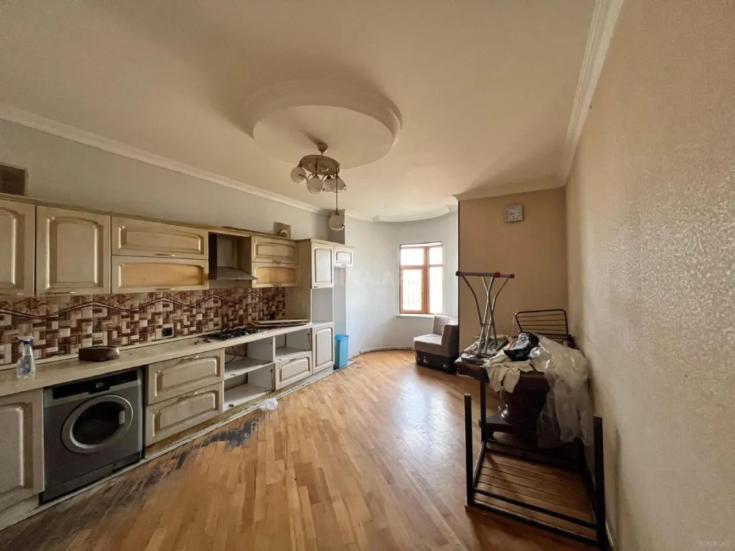 Satılır 7 otaqlı həyət evi 340 m²