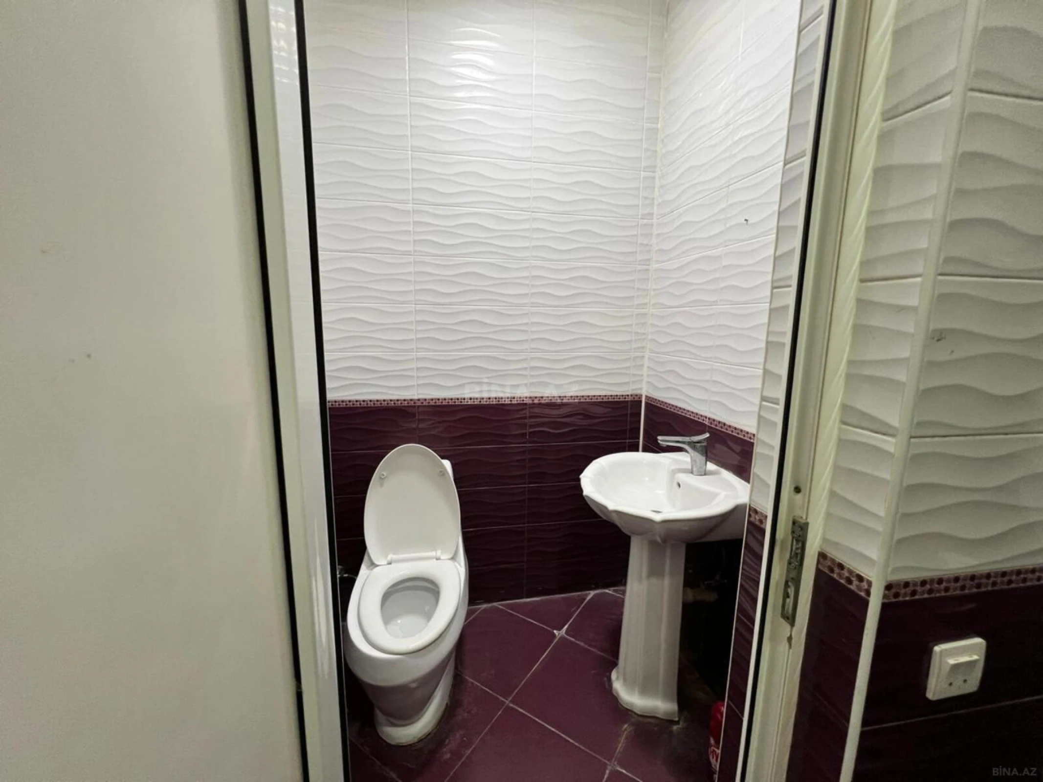 Satılır 7 otaqlı həyət evi 340 m²